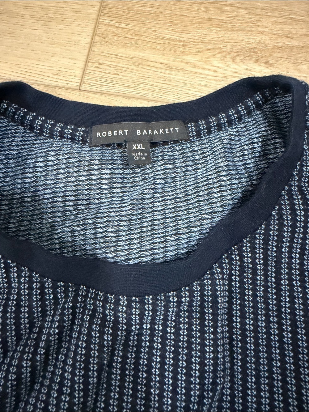 Robert Barakett Men's Navy and Light Blue Textured Crewneck Sweater